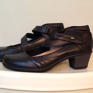 Earth Origins Women's Size 5.5 Black Mary Jane